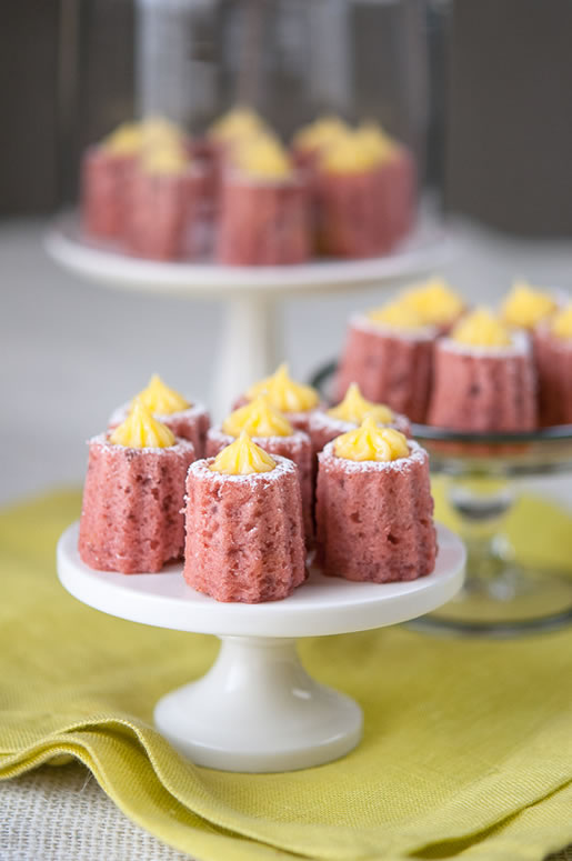 scent of a season – petite strawberry cakes w meyer lemon curd