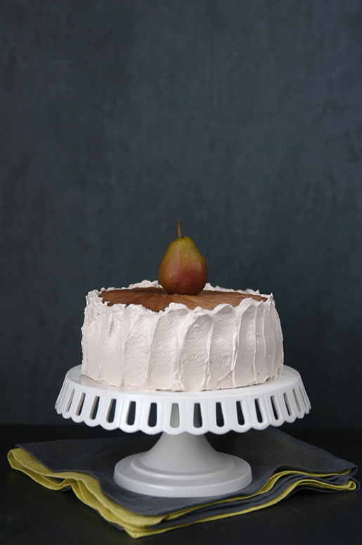 wonton past – caramel pear cake w earl grey frosting